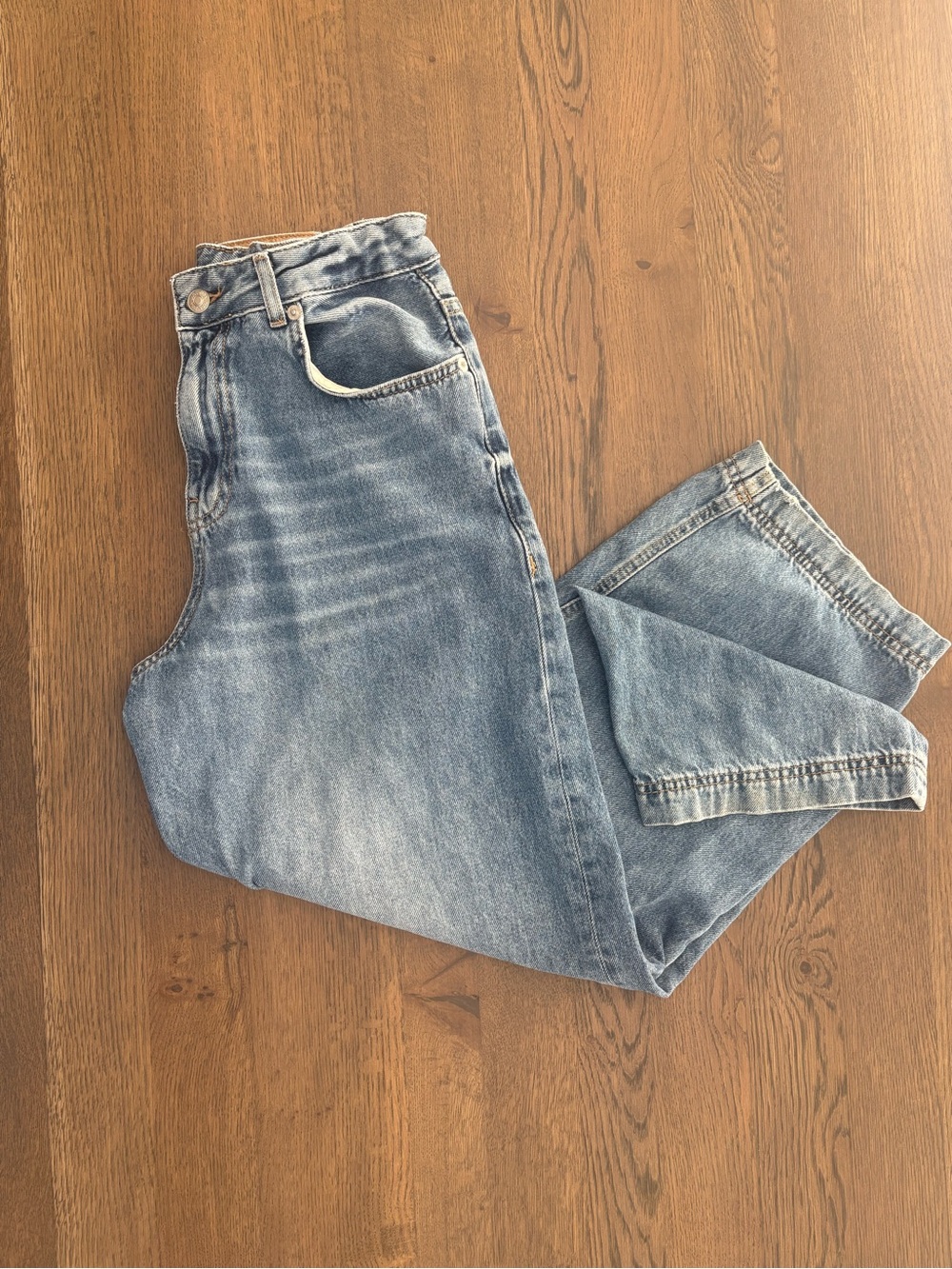 Zara Light Blue Distressed Denim Jeans